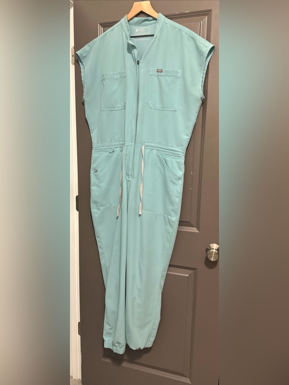 Figs Women Size XL Technical Collection Rafaela Jogger Scrub Jumpsuit #1001889R - Picture 10 of 16